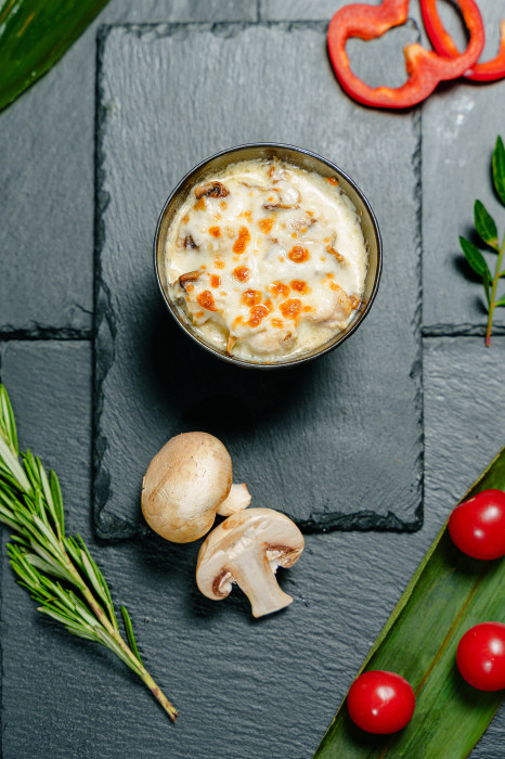 Жульен с курицей и грибами